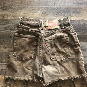Levi’s vintage army green cutoffs